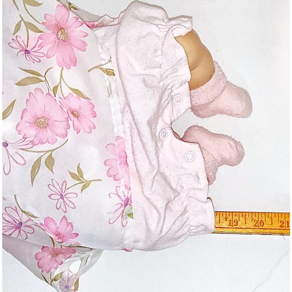 21" 1965 Madame Alexander Cloth Body with Vinyl Head and Limbs Baby Doll - Picture 11 of 12